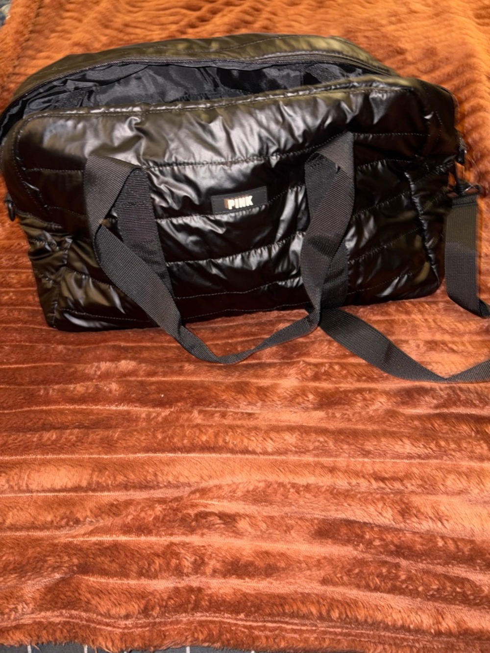 PINK Victoria's Secret Black Quilted Duffel Bag with Shoulder Strap - Picture 3 of 4